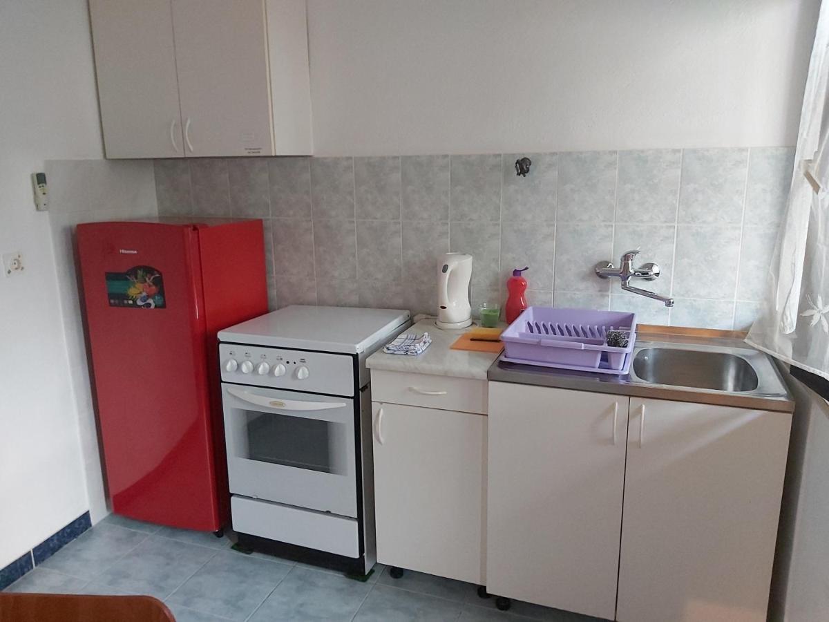 Apartman Janja Apartment Bol Exterior photo